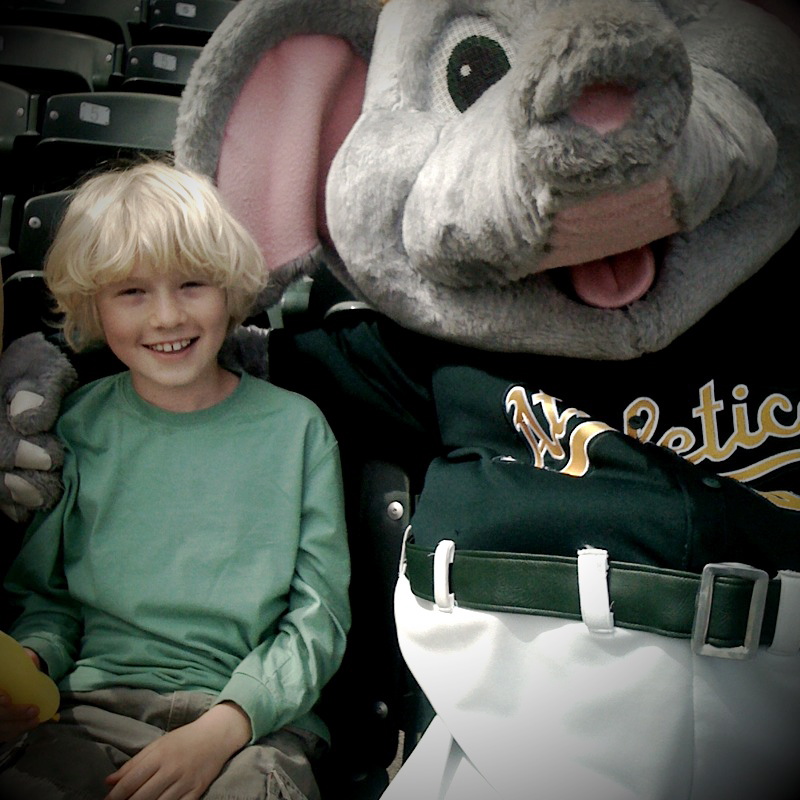 Finn, the fan and Stomper